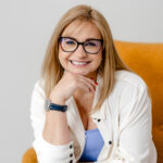 Certyfikowana trenerka mentalna oraz współautorka Mental Edu, programu mentalnego wsparcia dzieci, młodzieży i dorosłych. Ekspertka telewizyjna i współwłaścicielka placówki edukacyjnej Master Edu. Aktywna w projektach charytatywnych wspierających młodzież i dorosłych.
  
  
    Agnieszka Żółtowska
    Mastertrenerka